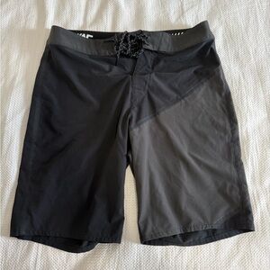 American Eagle Men's Black and Gray Swim Shorts 7” No Liner